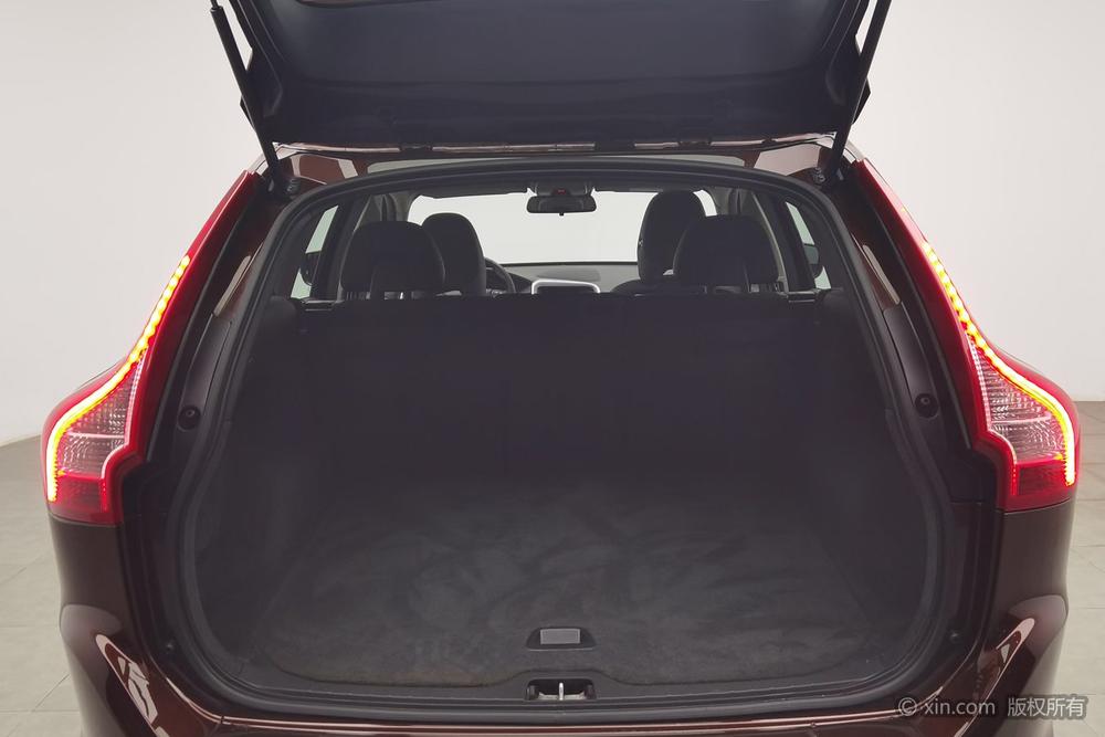 Volvo XC60 2016 модификация T5 Zhixing Edition – фото 22