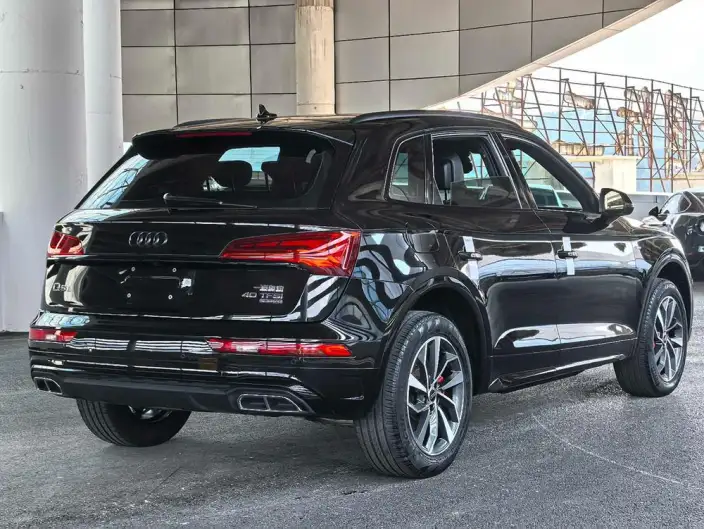 Audi Q5L 2024 Model 40TFSI Luxury Dynamic Model – фото 6