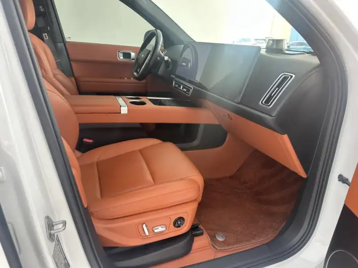 Li Auto L6 2024 Model Pro Edition – фото 7