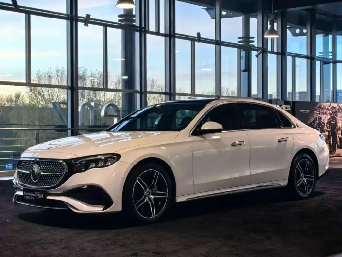 Mercedes-Benz E-Class 2024 Model E 260 L Sports sedan – фото 1