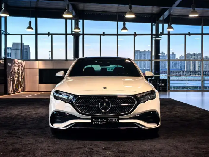 Mercedes-Benz E-Class 2024 Model E 260 L Sports sedan – фото 2