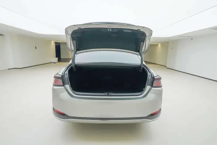 Lexus ES 2025 Model 300h Premium – фото 5