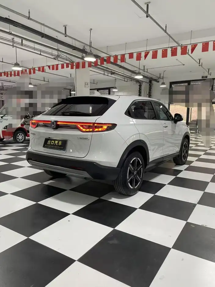 Honda Vezel 2023 Model 1.5L CVT Technology Edition – фото 6