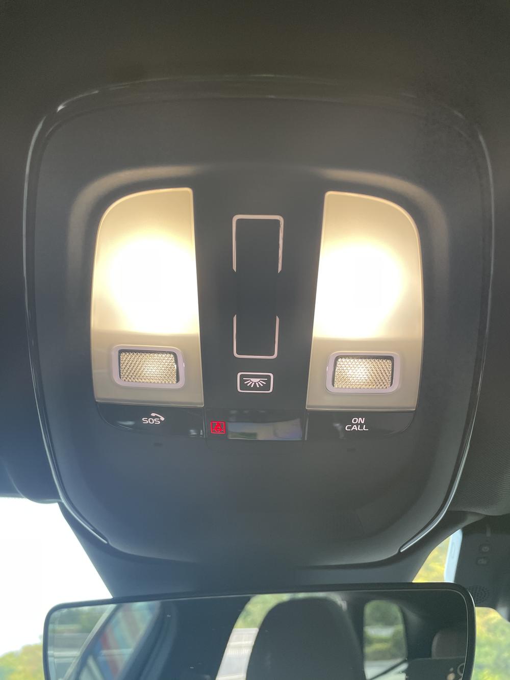 Volvo XC60 PHEV 2022 модификация T8 4WD Long Battery Li f e Pro Smart Elegance Deluxe Edition – фото 24