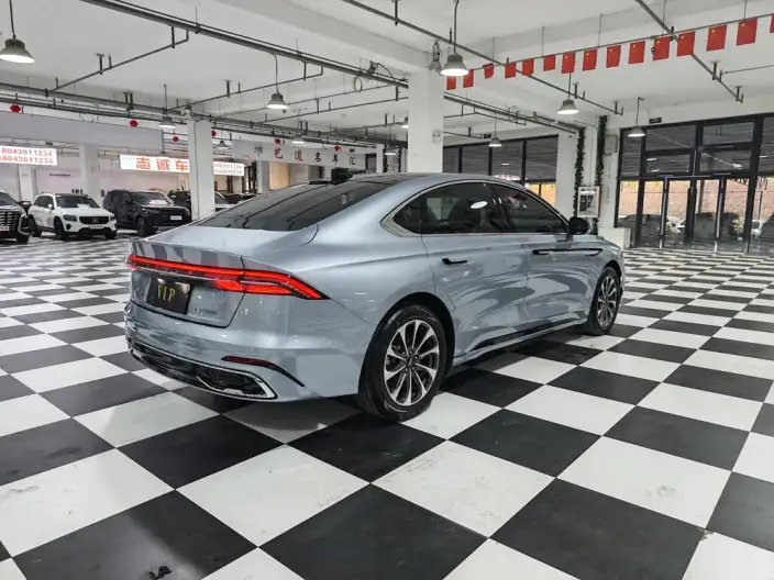 Lincoln Z 2022 Model i Xiang Exclusive Edition – фото 6