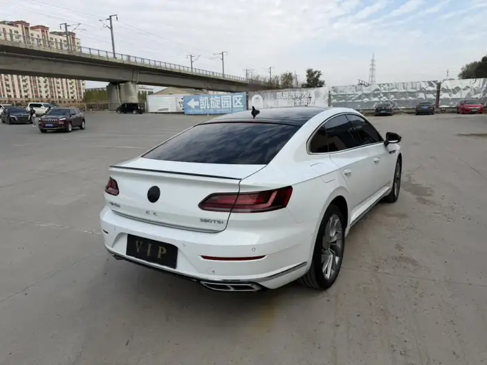 Volkswagen CC 2023 Model 380TSI Eye-catching version – фото 6