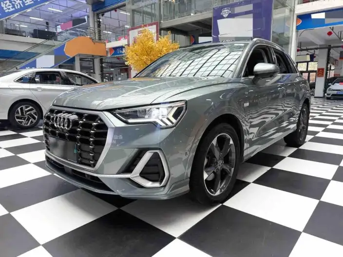 AUDI Q3 2022 Model 35 TFSI Fashion Dynamic Model