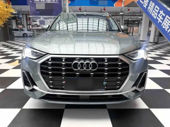 AUDI Q3 2022 Model 35 TFSI Fashion Dynamic Model