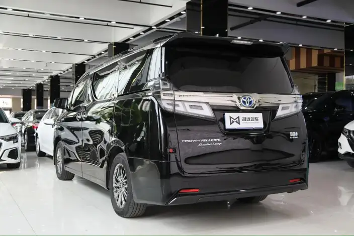 Vellfire 2021 Model Toyota Crown Hybrid 2.5L HV Premium Edition – фото 4