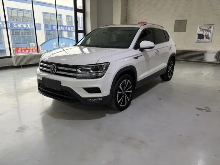 Volkswagen Tharu 2022 Model 280TSI 2WD Deluxe Edition – фото 1