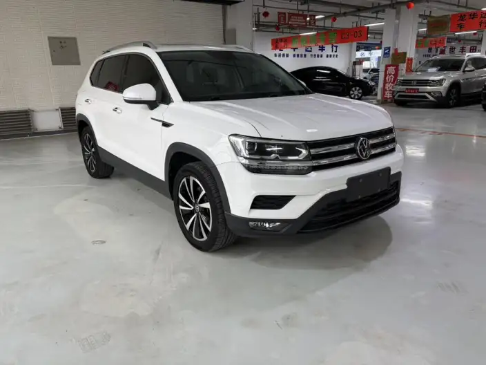 Volkswagen Tharu 2022 Model 280TSI 2WD Deluxe Edition – фото 3