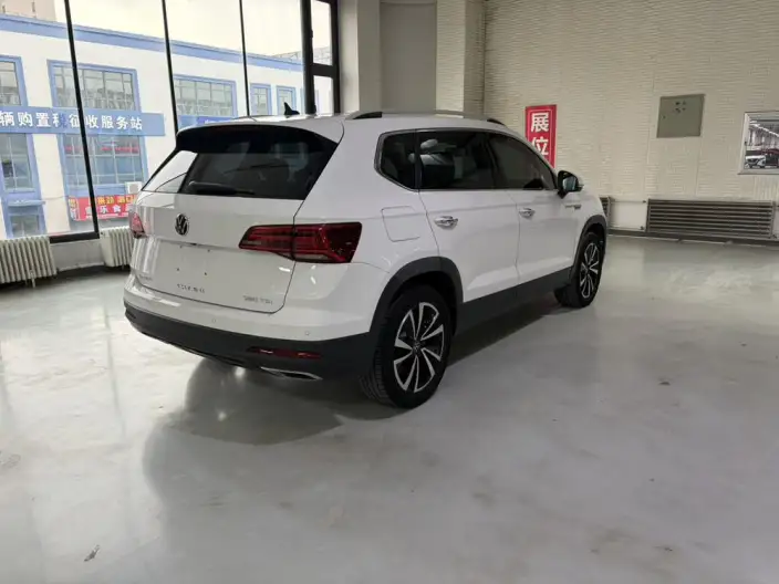 Volkswagen Tharu 2022 Model 280TSI 2WD Deluxe Edition – фото 7