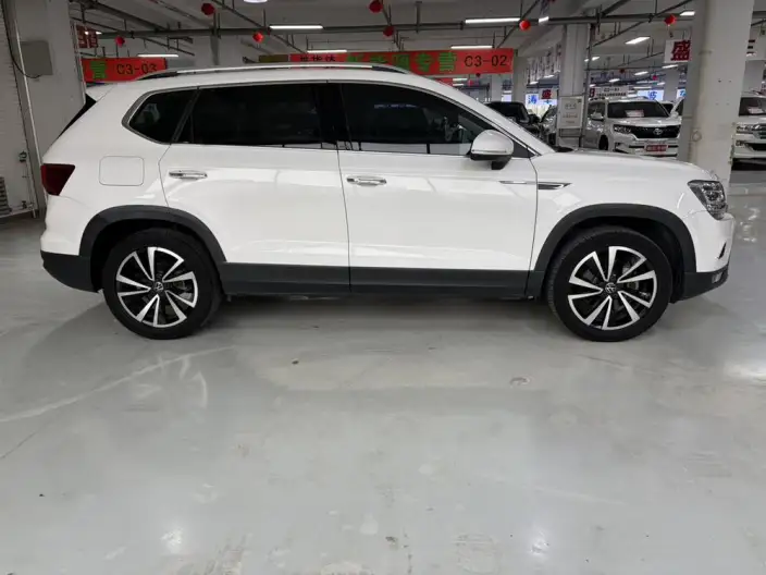 Volkswagen Tharu 2022 Model 280TSI 2WD Deluxe Edition – фото 8
