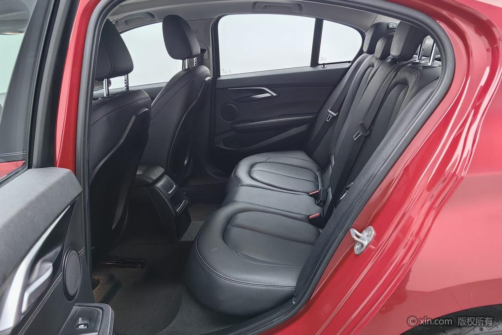 BMW 1 Series 2019 118i M Sport Package – фото 19