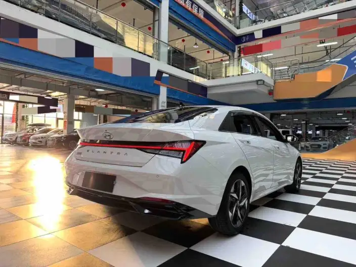 Hyundai Ioniq 2022 Model 1.5L CVT LUX Premium Edition – фото 6