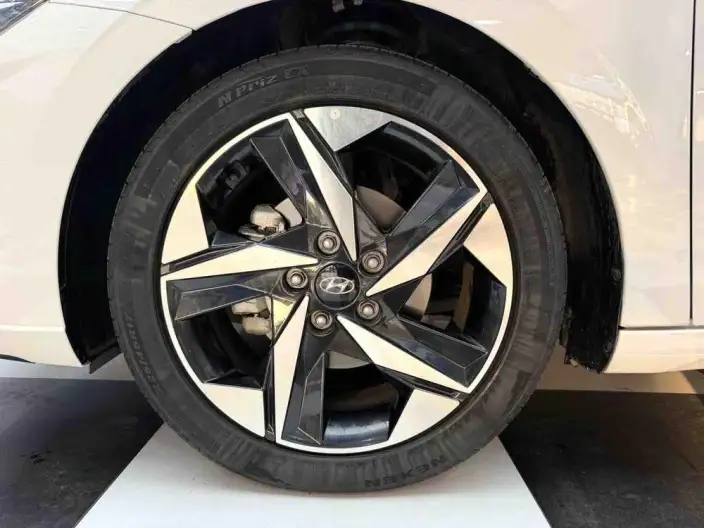 Hyundai Ioniq 2022 Model 1.5L CVT LUX Premium Edition – фото 7