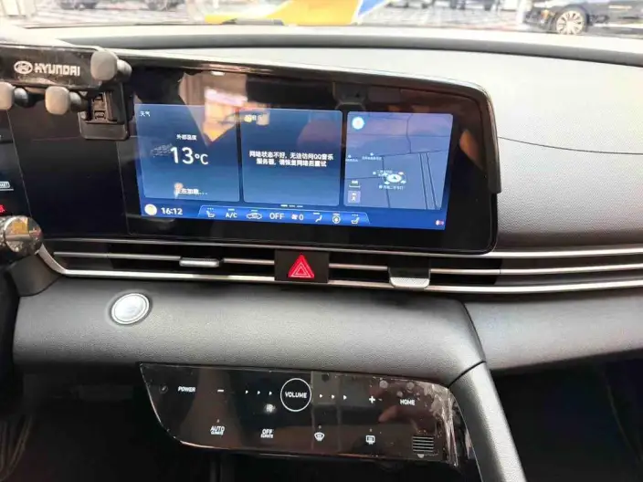 Hyundai Ioniq 2022 Model 1.5L CVT LUX Premium Edition – фото 10