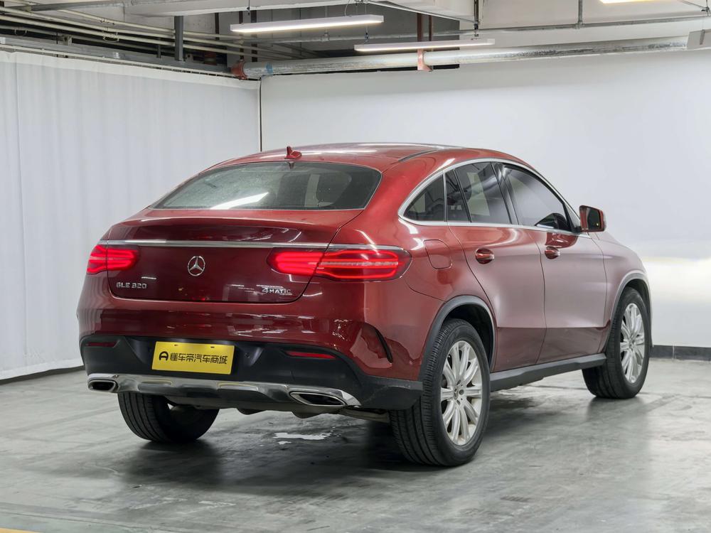 Mercedes-Benz GLE Coupe 2017 модификация GLE 320 4MATIC Jiao Stonic Внедорожник – фото 7