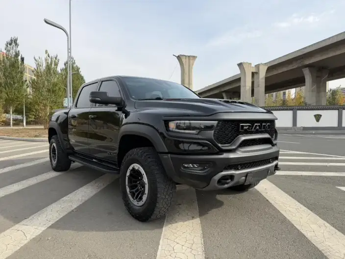 Rampage 2023 Model 6.2T Automatic 4WD 5 seat Parallel Imported – фото 3
