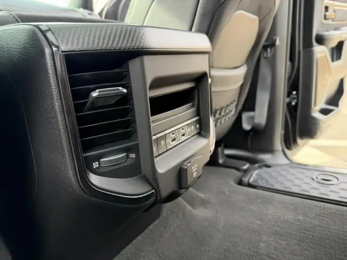 Rampage 2023 Model 6.2T Automatic 4WD 5 seat Parallel Imported – фото 9