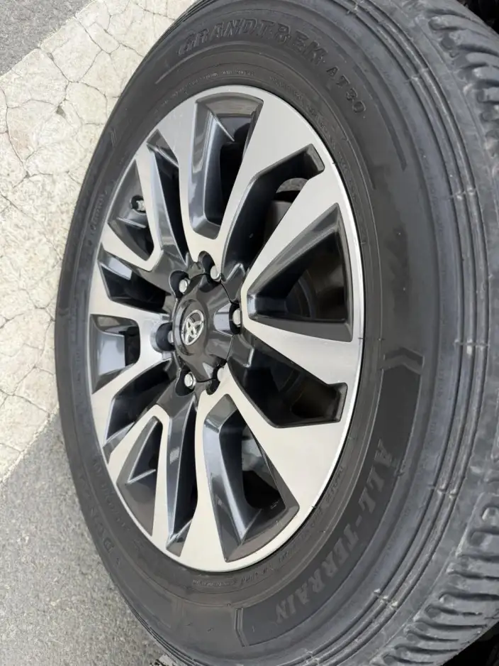 Prado import0 2023 Model 2.7L Automatic 4WD 7 seat Parallel Imported – фото 9