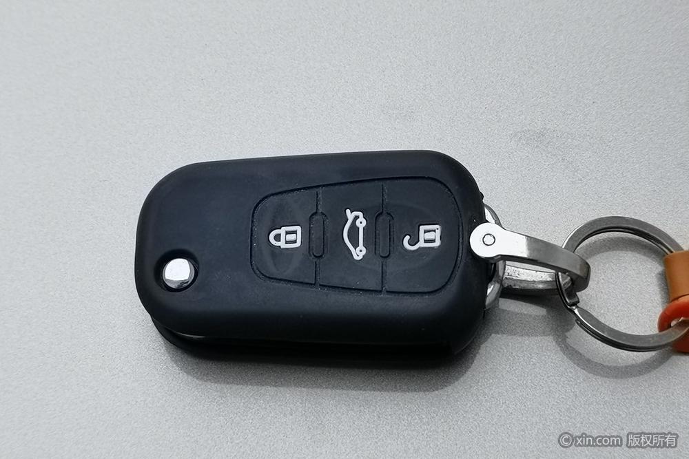 Roewe 360 2015 модификация 1.5L автоматическое Deluxe Edition – фото 6