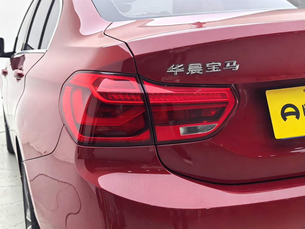 BMW 1 Series 2018 118i Sport – фото 13