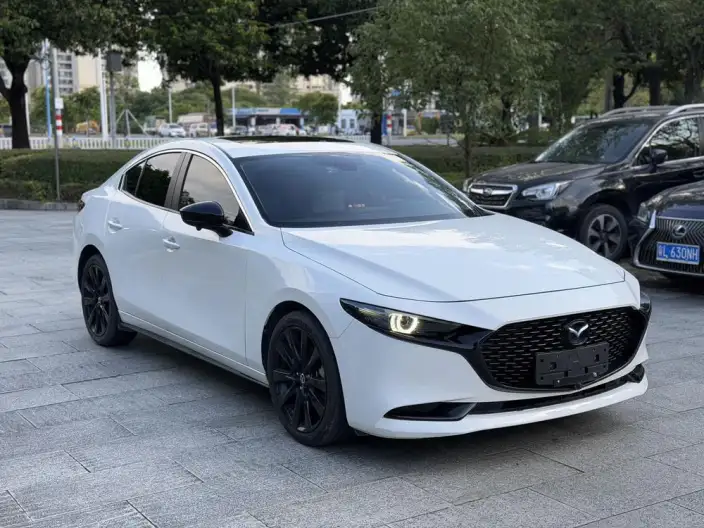 Mazda3 Axela 2023 Model 2.0L Automatic Zhi Engine Edition