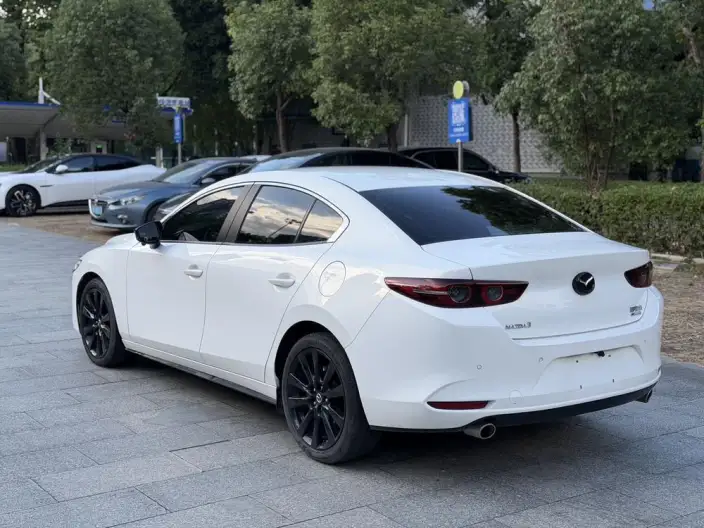 Mazda3 Axela 2023 Model 2.0L Automatic Zhi Engine Edition