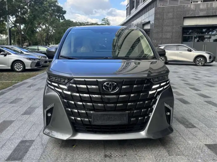 Elfa 2023 Model 2.5L Intelligent Hybrid 4WD Premium