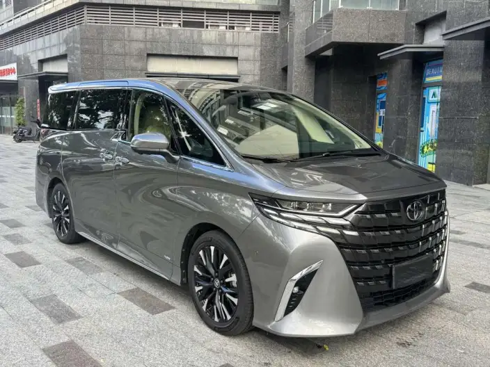 Elfa 2023 Model 2.5L Intelligent Hybrid 4WD Premium