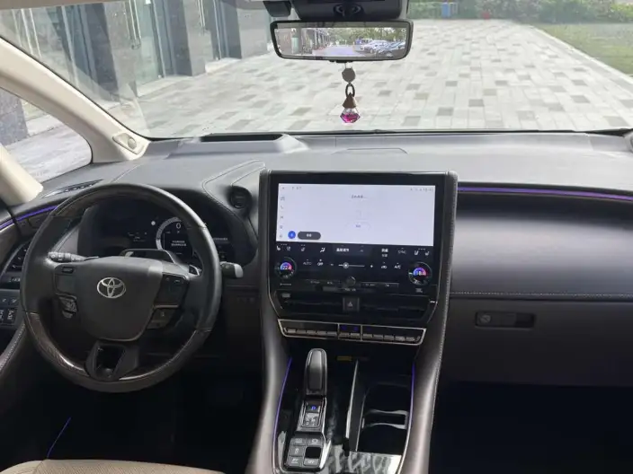 Elfa 2023 Model 2.5L Intelligent Hybrid 4WD Premium – фото 10