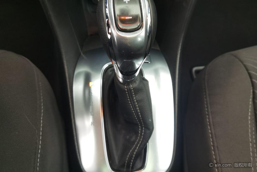 Buick Encore 2013 1.4T Automatic 2WD Elite – фото 15