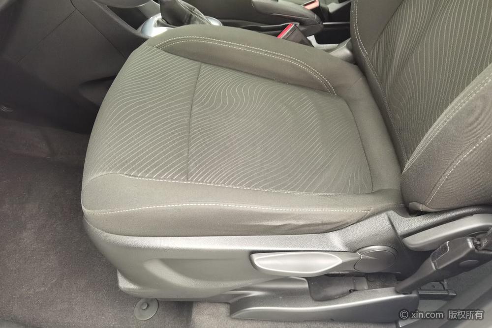 Buick Encore 2013 1.4T Automatic 2WD Elite – фото 18
