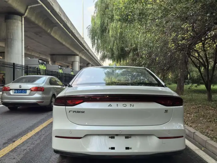 AION S 2023 Model Mei 580 – фото 5