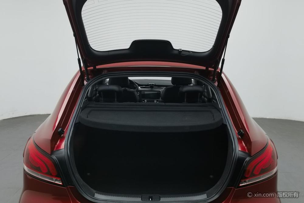 MG6 2017 модификация 20T Manual Luxury Zhilian Edition – фото 24
