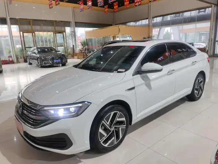 Volkswagen Sagitar 2025 Model 300TSI DSG Beyond Edition