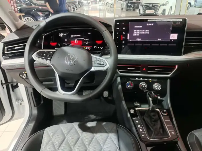 Volkswagen Sagitar 2025 Model 300TSI DSG Beyond Edition – фото 10