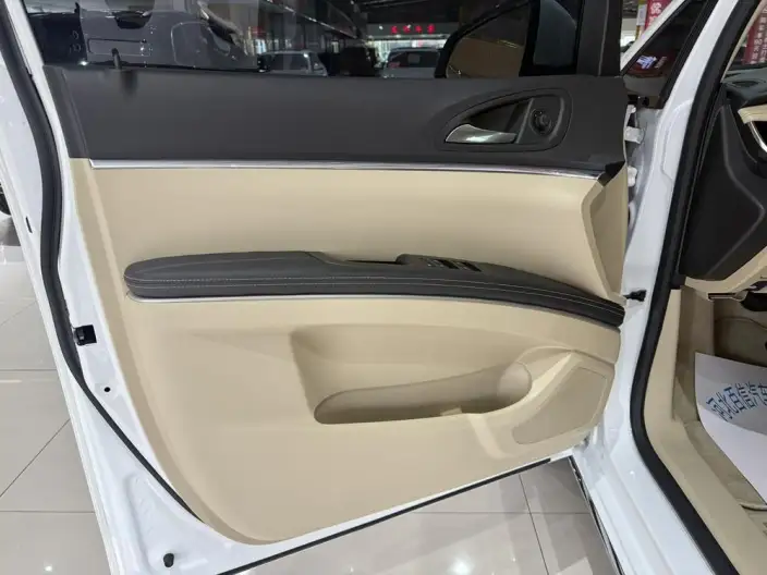 Buick GL8 2023 Model Business class 2.0T Luxury Model – фото 8