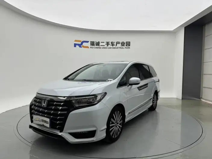 Honda Elysion 2024 Model 2.0L e:HEV Deluxe Edition
