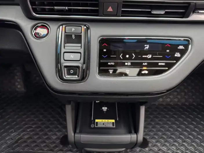 Honda Elysion 2024 Model 2.0L e:HEV Deluxe Edition – фото 8