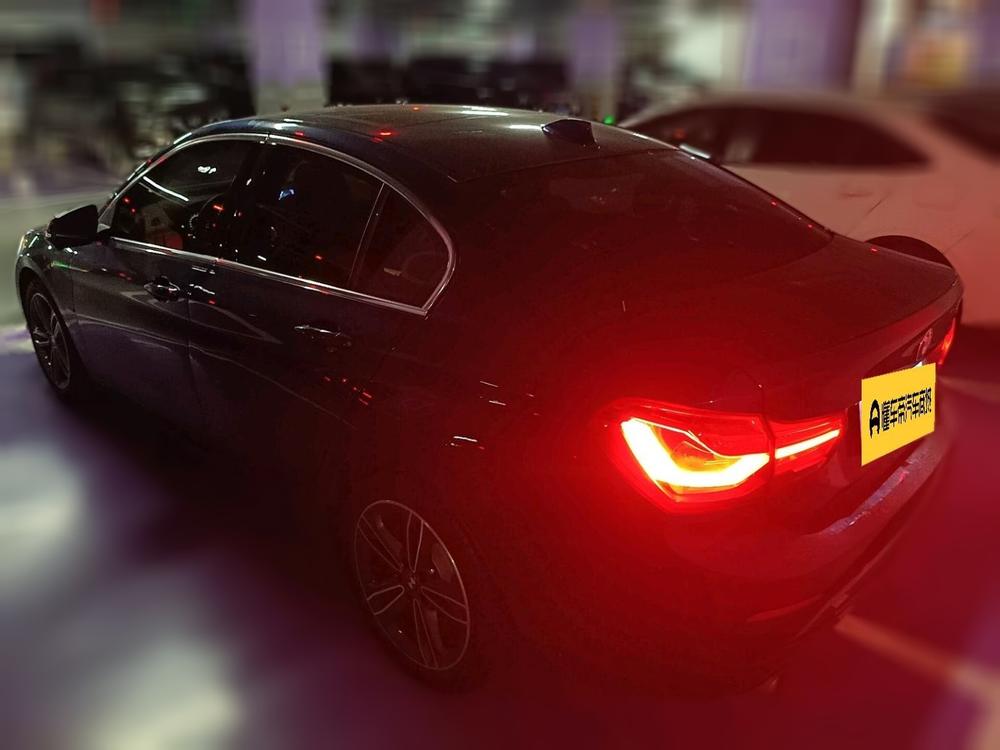 BMW 1 Series 2018 118i Sport – фото 4