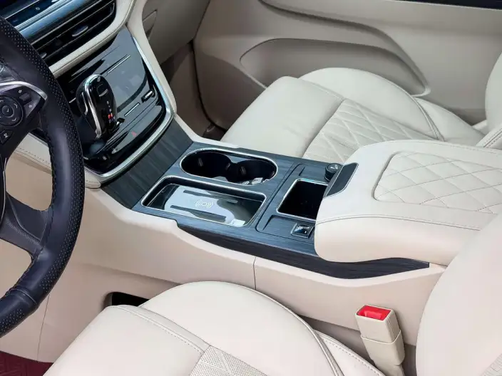 Buick GL8 2022 Model ES Luzun 653T Luxury Model – фото 10