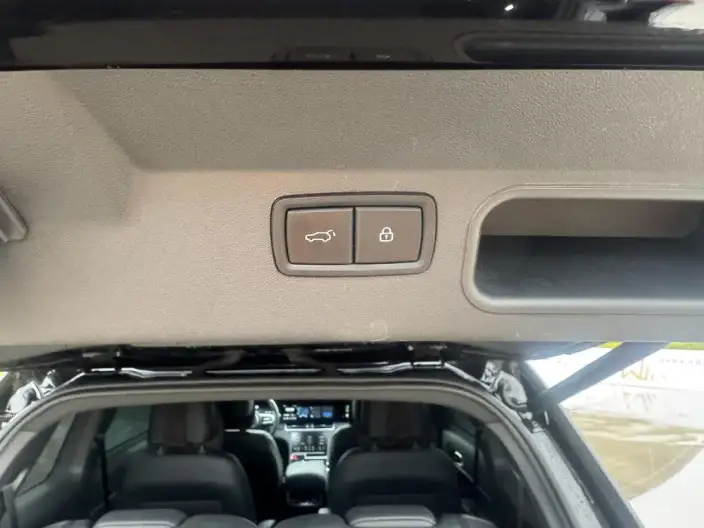 Li Auto ONE 2021 Model Extended Range 6 seat Edition – фото 9