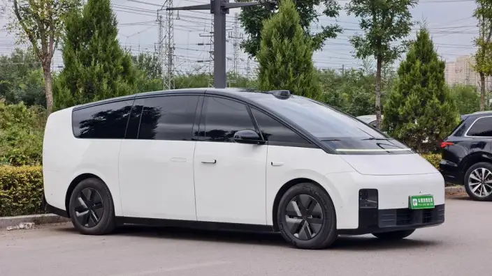 Li Auto MEGA 2024 Model Ultra Edition