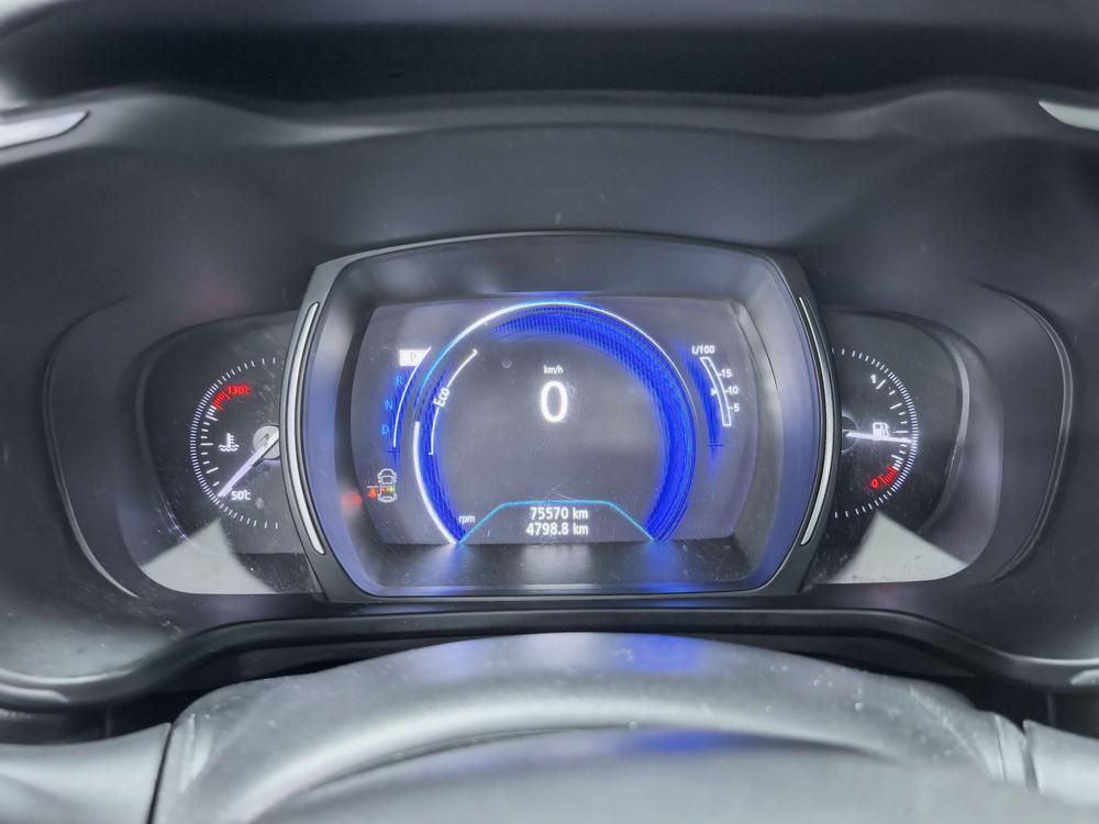 Renault Koleos 2016 2.0L FWD Luxury – фото 15