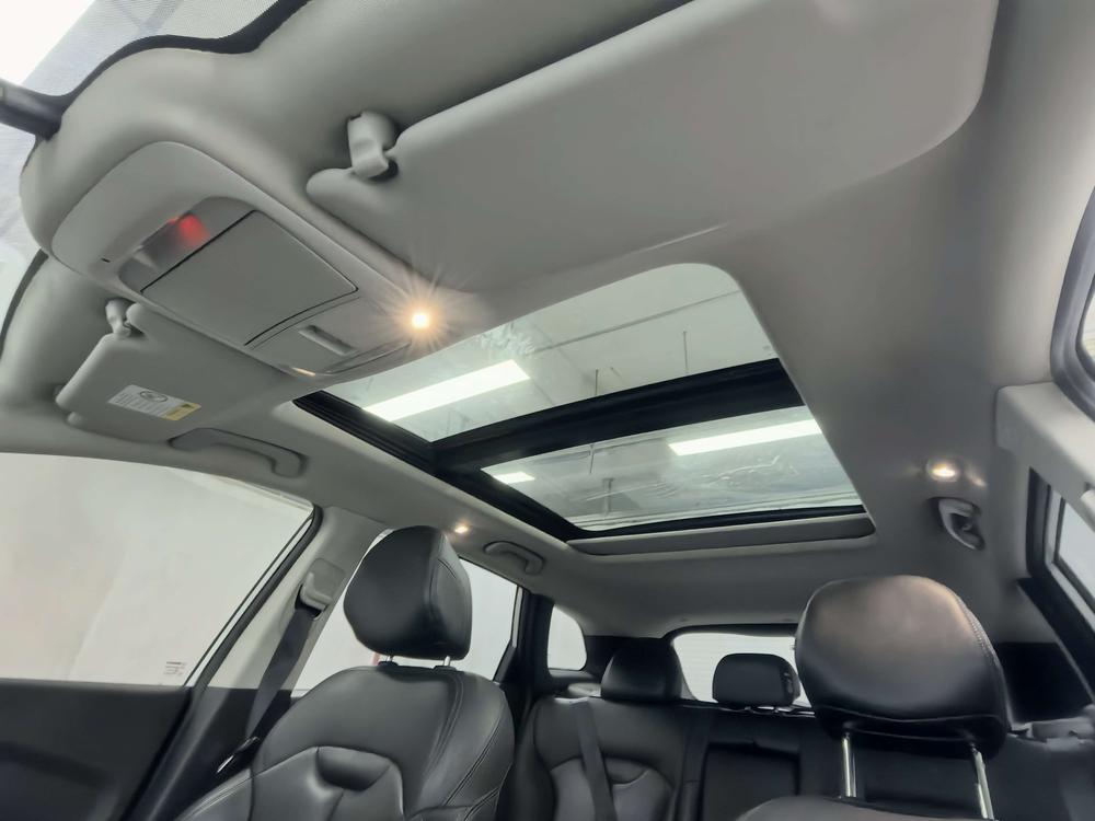Renault Koleos 2016 2.0L FWD Luxury – фото 19