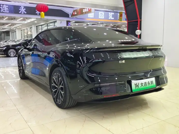 ZEEKR 007 2024 Model 4WD Edition 75kWh – фото 9