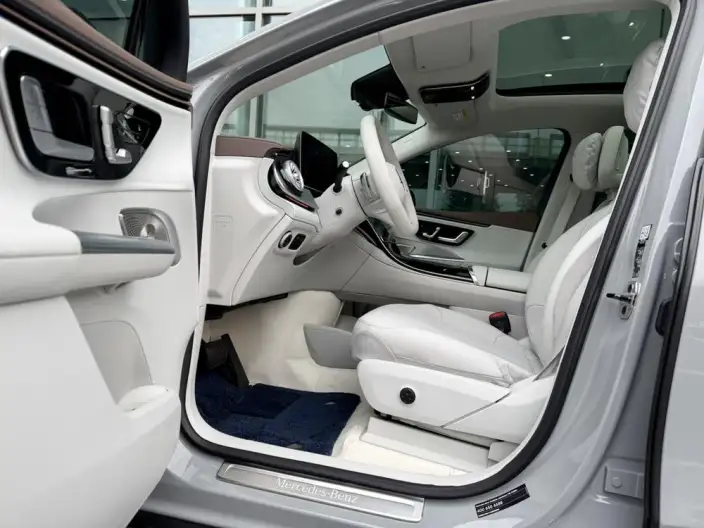 Mercedes-Benz EQE SUV 2023 Model EQE SUV 500 4MATIC Special Edition – фото 8