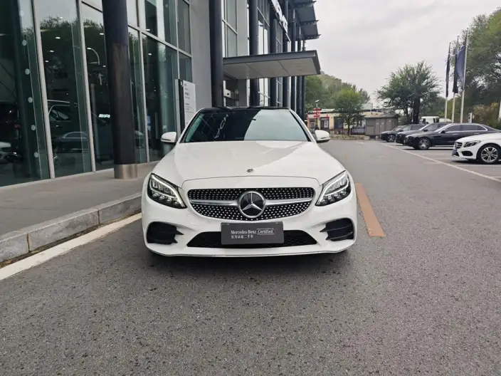 Mercedes-Benz C-Class 2021 Model C 200 L Dynamic Model Sports Edition – фото 2